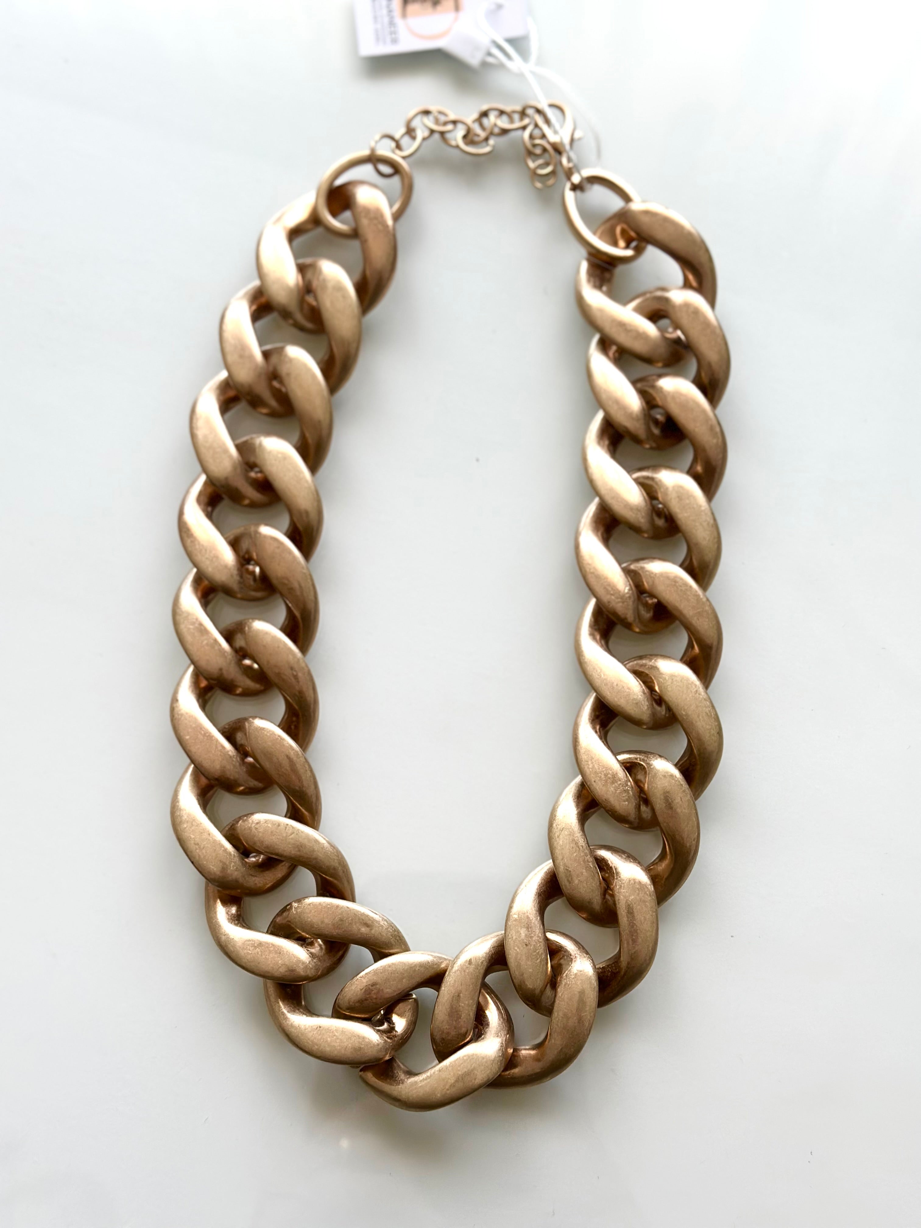 Nojoom chain