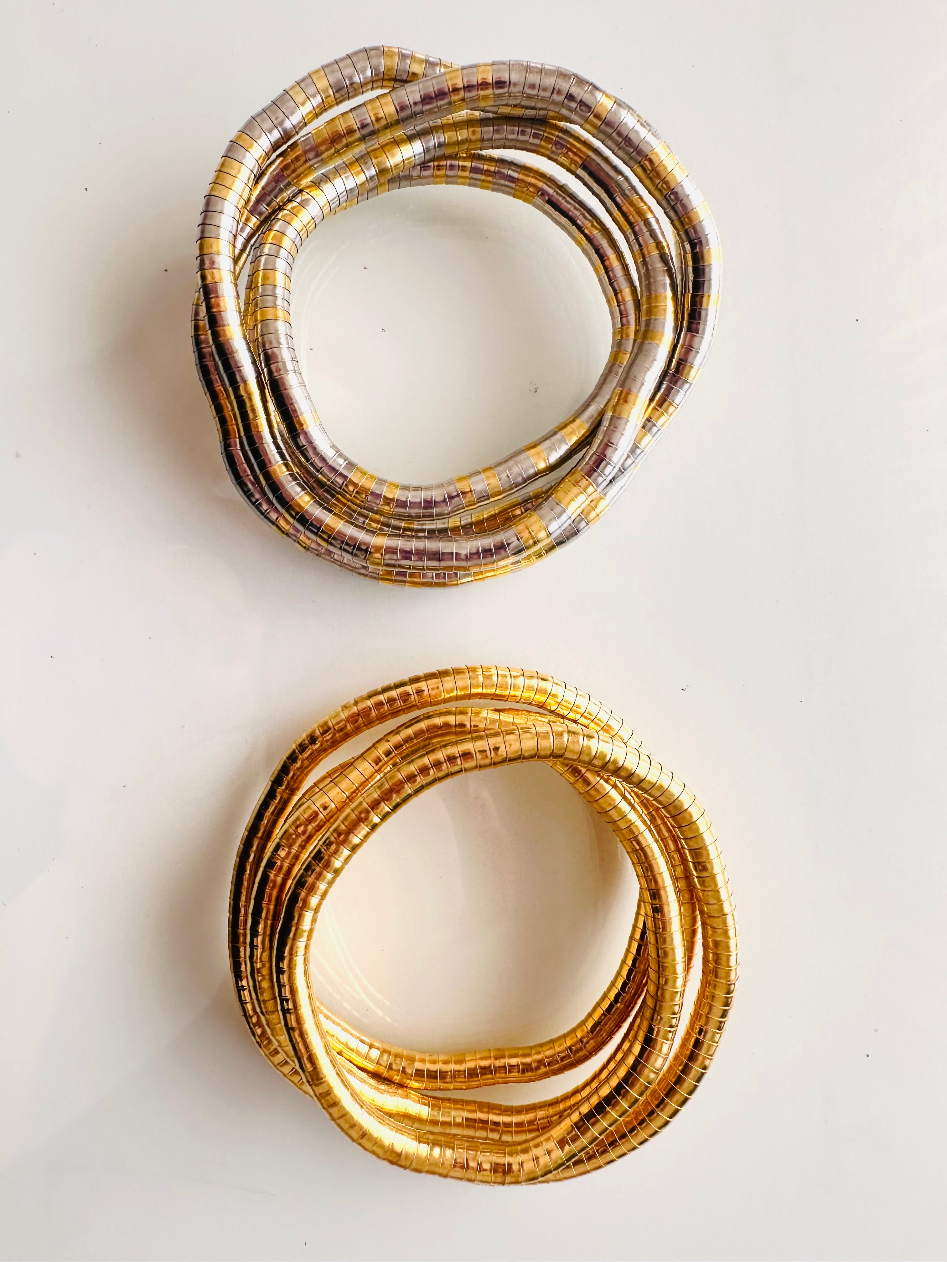 Snake cravat