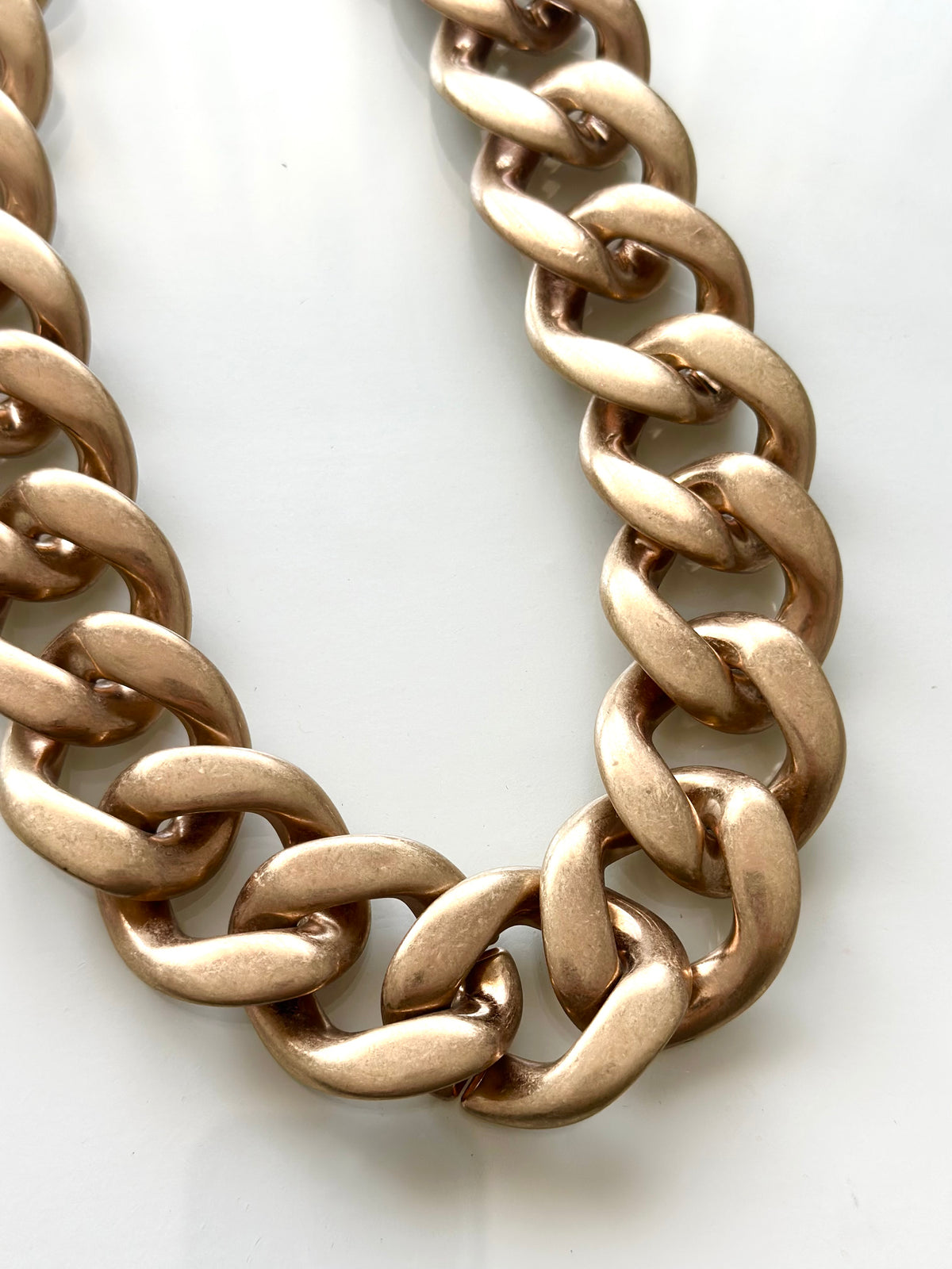 Nojoom chain